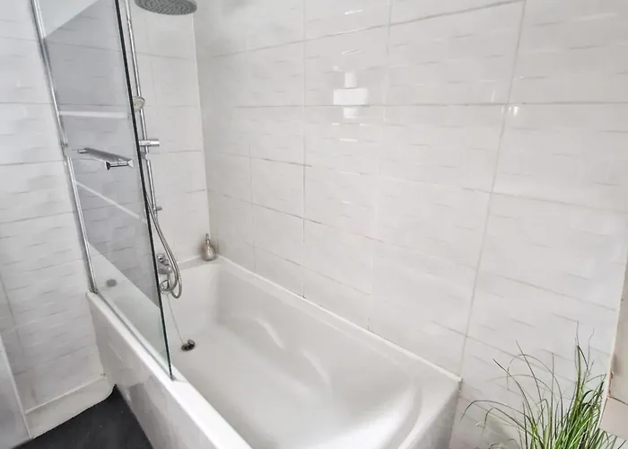 Familiale à Avec Piscine Privée *